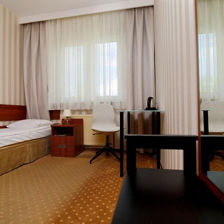 Amadeus Motel วอมซา ภายนอก รูปภาพ