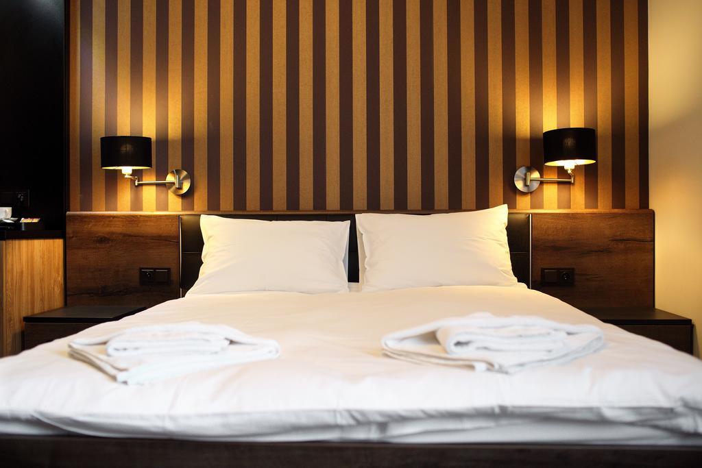 Amadeus Motel วอมซา ภายนอก รูปภาพ