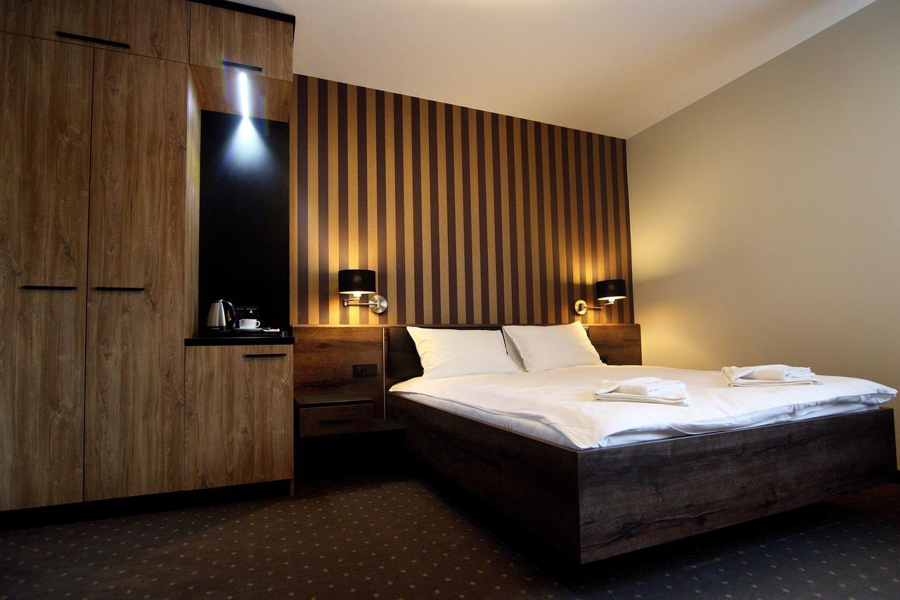 Amadeus Motel วอมซา ภายนอก รูปภาพ